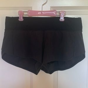 lululemon black speed up shorts